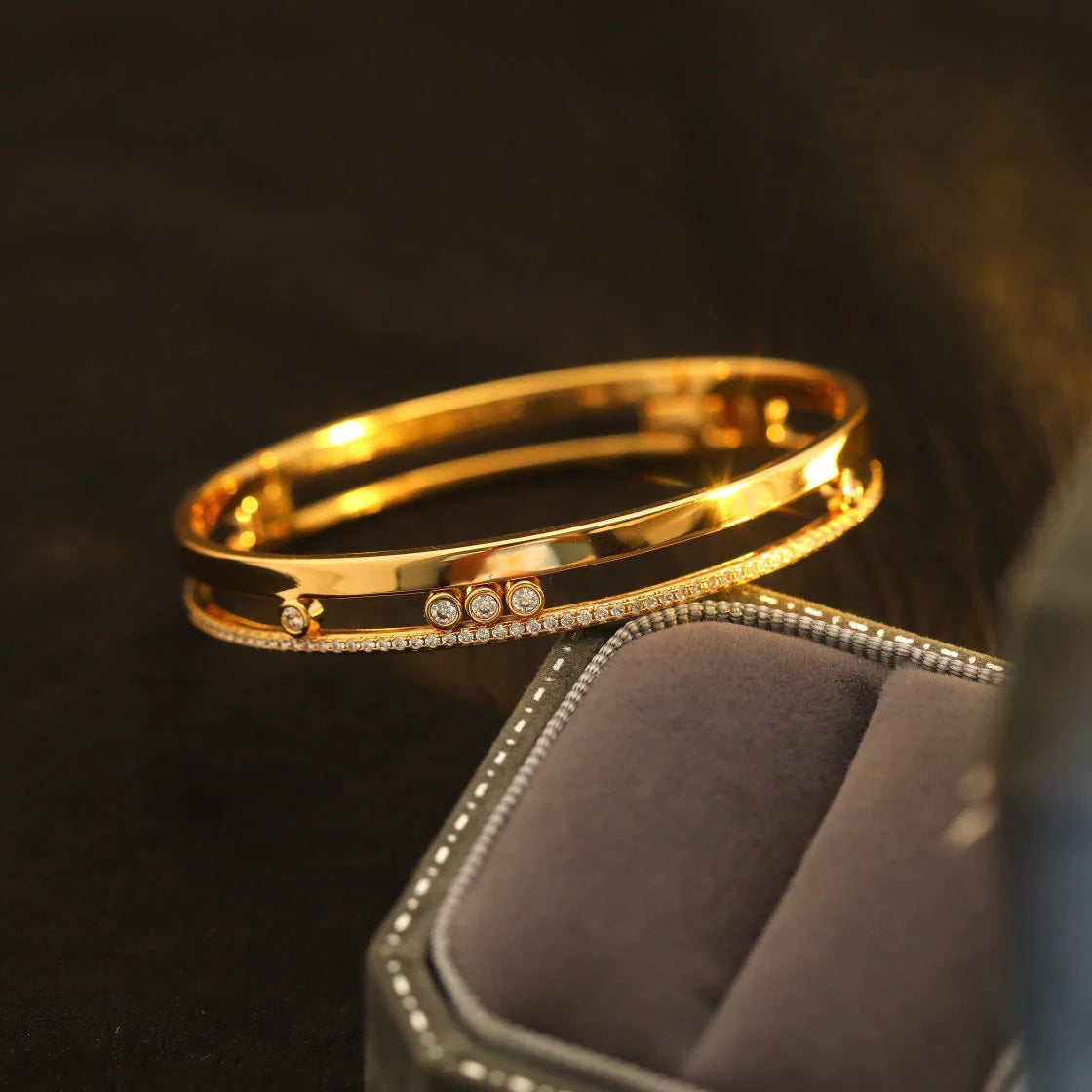 [LUXE]Move Romane Diamond Bangle Bracelet