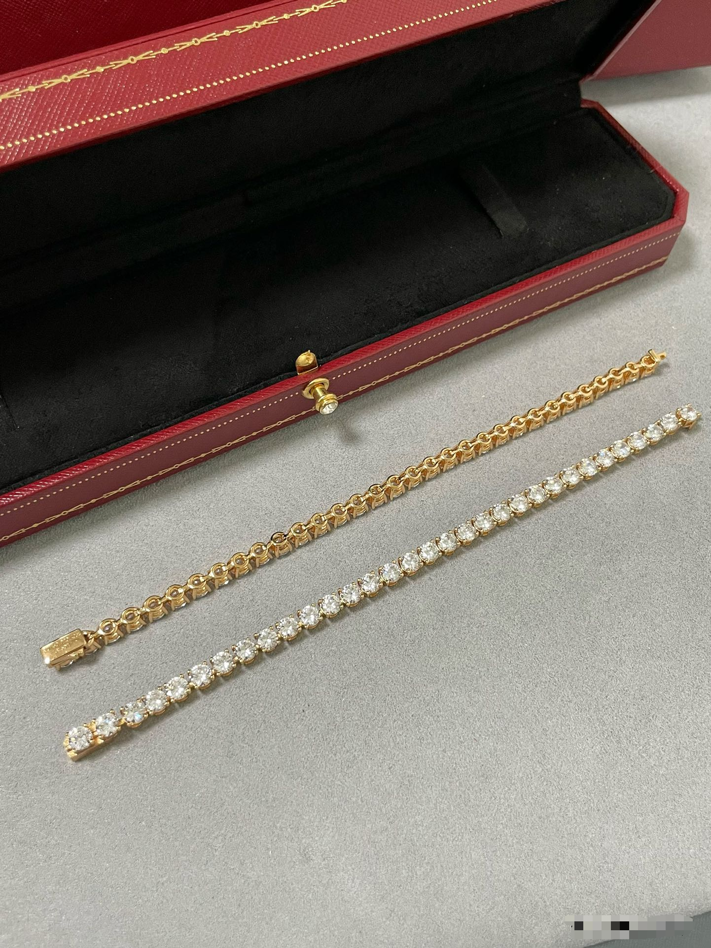 [LUXE jewelrys]TENNIS BRACELET WITH FULL DIAMOND SETTING