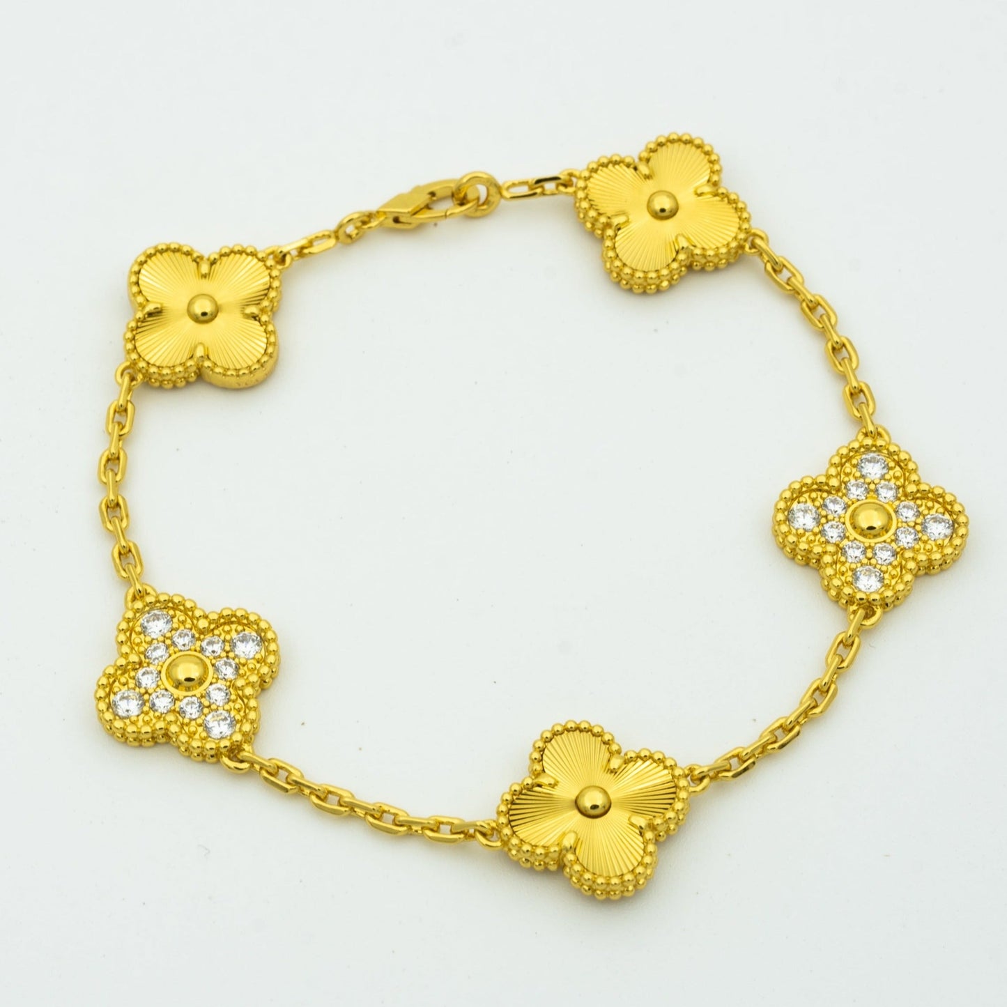 [LUXE] CLOVER 5 MOTIF LASER BRACELET COLLECTION