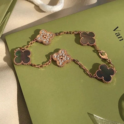 [LUXE] CLOVER 5 MOTIF GRAY MOP BRACELET COLLECTION