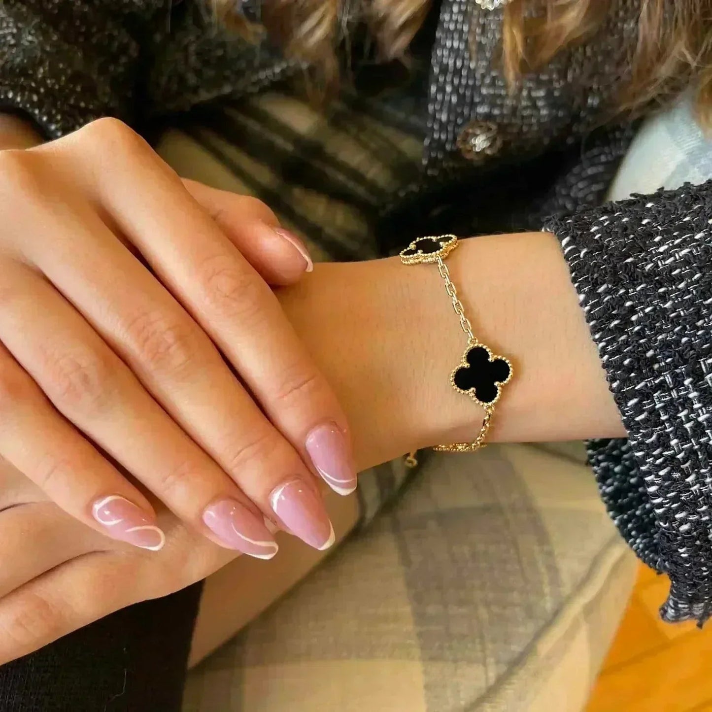 [LUXE] CLOVER 5 MOTIF ONYXS BRACELET COLLECTION