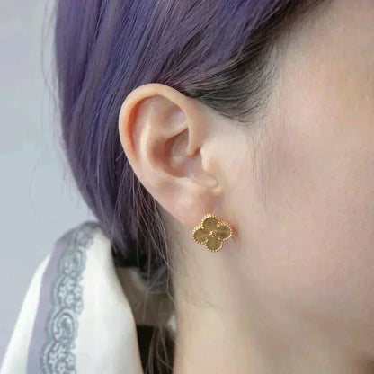 [LUXE]CLOVER MEDIUM 1 MOTIFS LASER EARRINGS