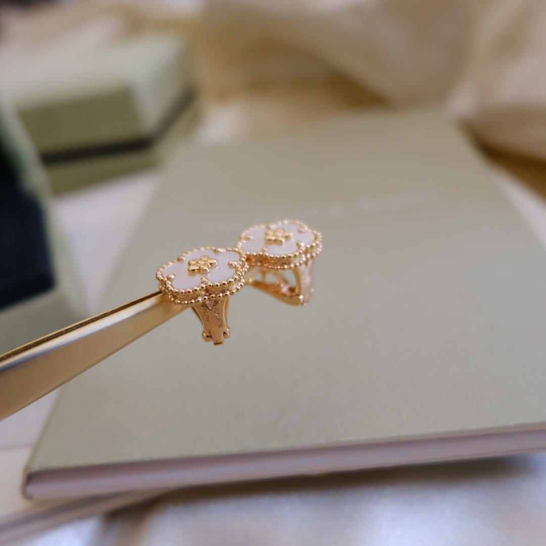 [LUXE]LUCKY PINK GOLD WHITE MOP EARRINGS