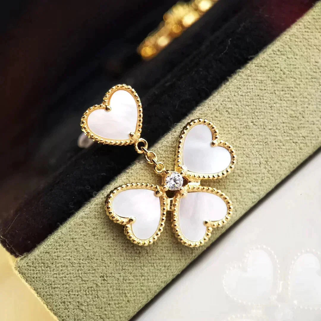 [LUXE]CLOVER SWEET WHITE MOP EARRINGS