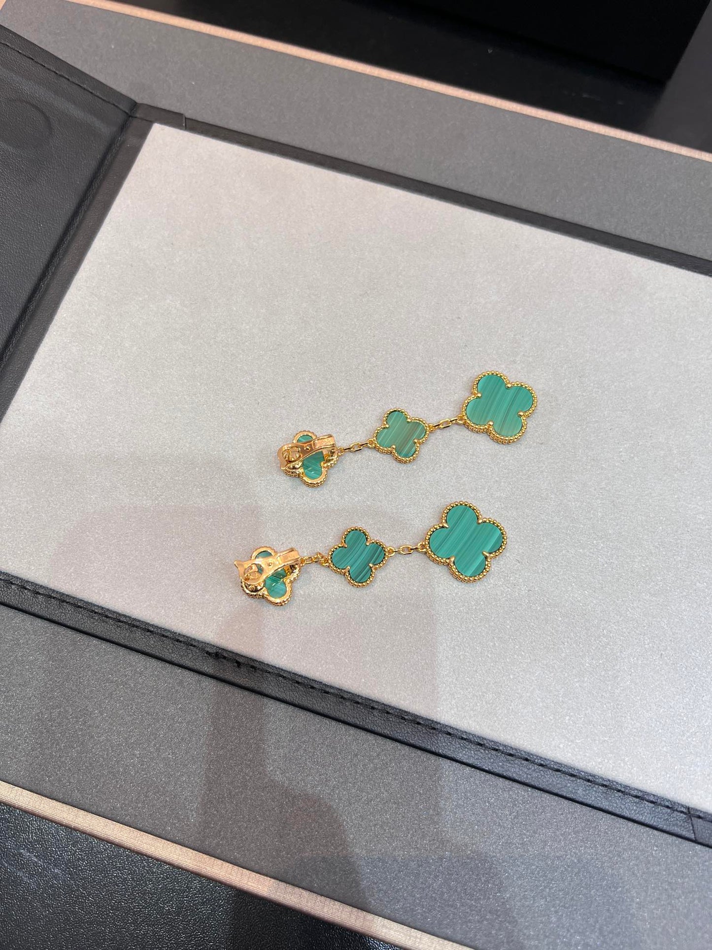[LUXE]CLOVER MALACHITE 3 MOTIFS GOLD