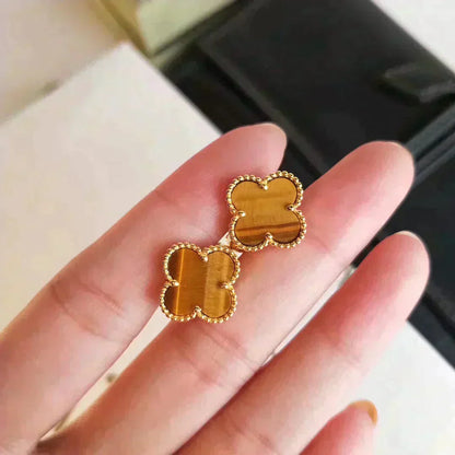 [LUXE]CLOVER MEDIUM 1 MOTIFS TIGER EYE EARRINGS