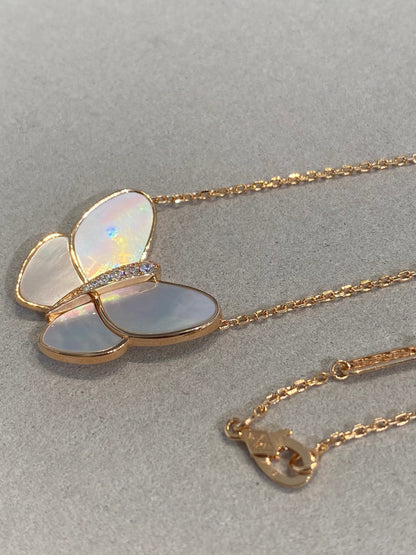 [LUXE]BUTTERFLY GOLD MOP DIAMOND NECKLACE