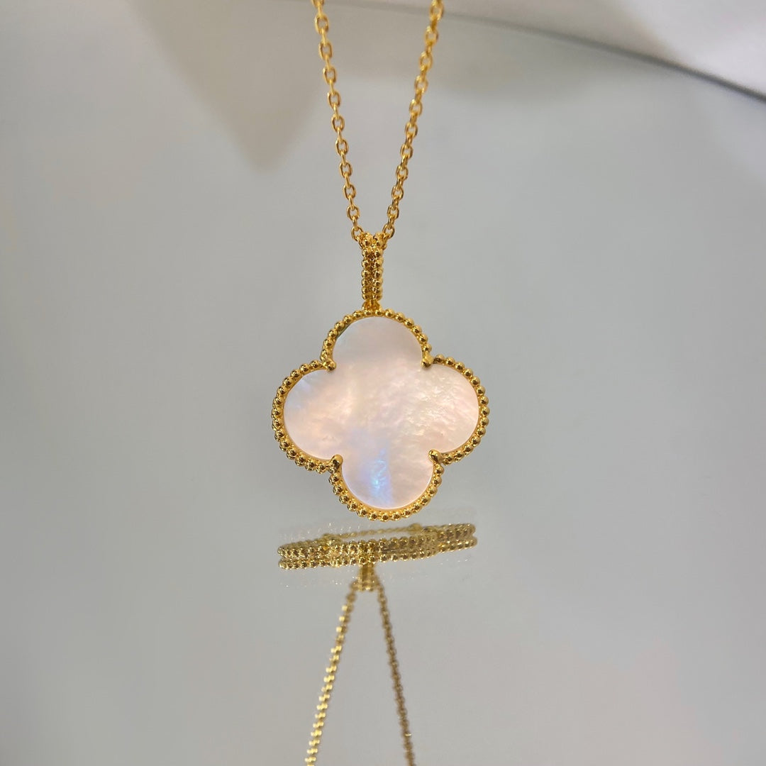 [LUXE]CLOVER 25MM MOP LARGE PENDANT NECKLACE