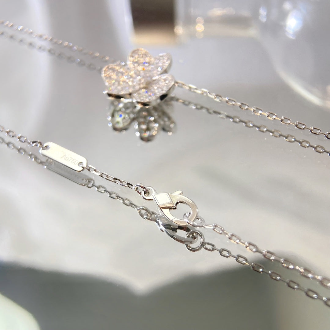 [LUXE]FLOWER DIAMOND NECKLACE