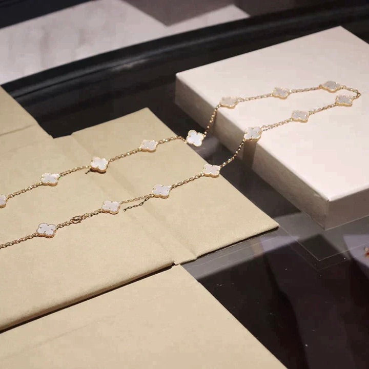 [LUXE]CLOVER 20 MOTIFS WHITE MOP NECKLACE