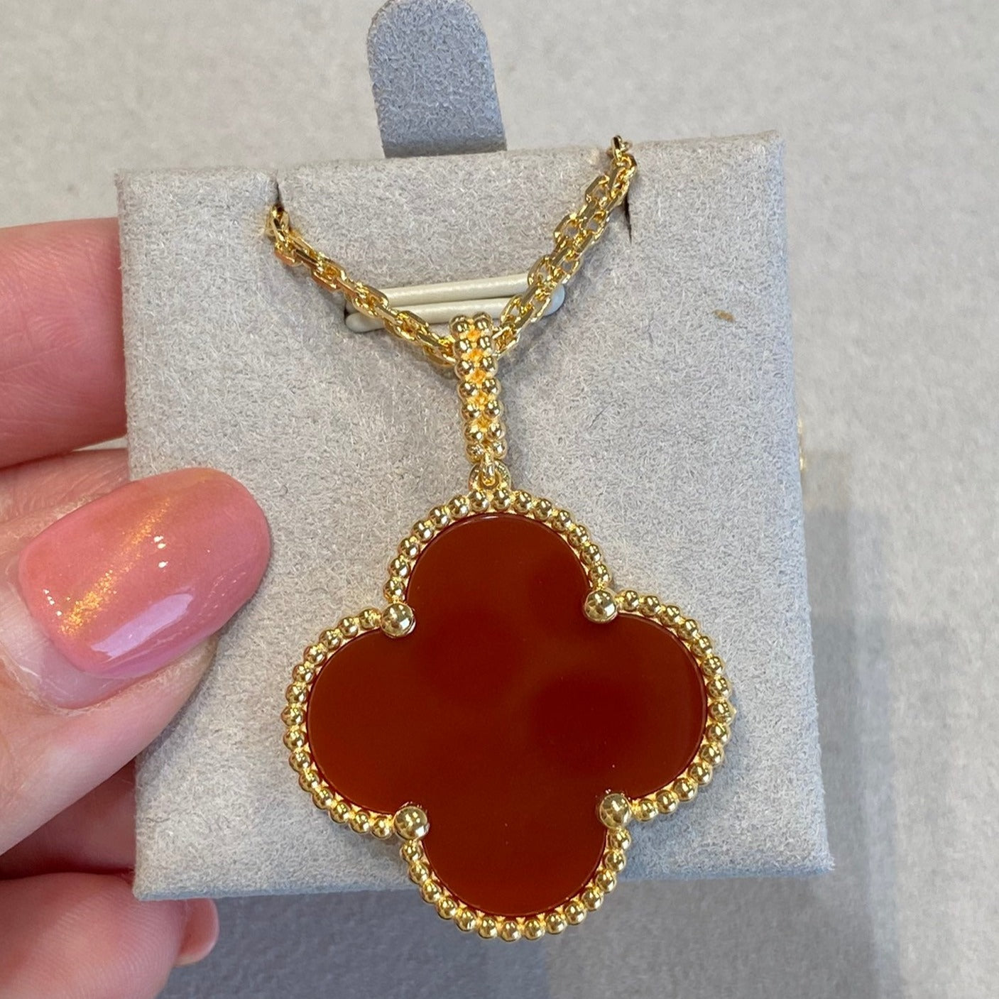 [LUXE]CLOVER 25MM NECKLACE GOLD CARNELIAN