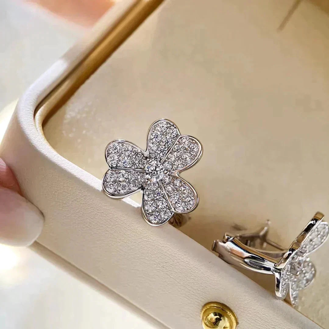 [LUXE]CLOVER COMOS DIAMOND EARRINGS SILVER