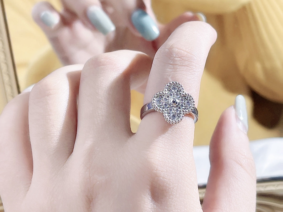 [LUXE]CLOVER DIAMOND RING