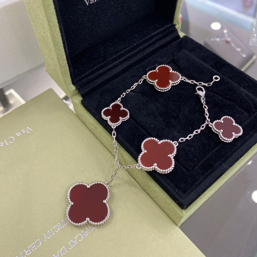 [LUXE]CLOVER 5 MOTIFS SIVLER CARNELIAN BRACELET