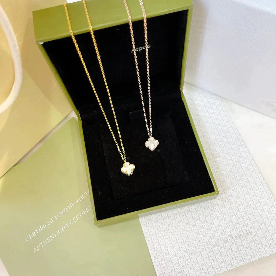 [LUXE]CLOVER MINI 9.5MM WHITE MOTHER-OF-PEARL NECKLACE