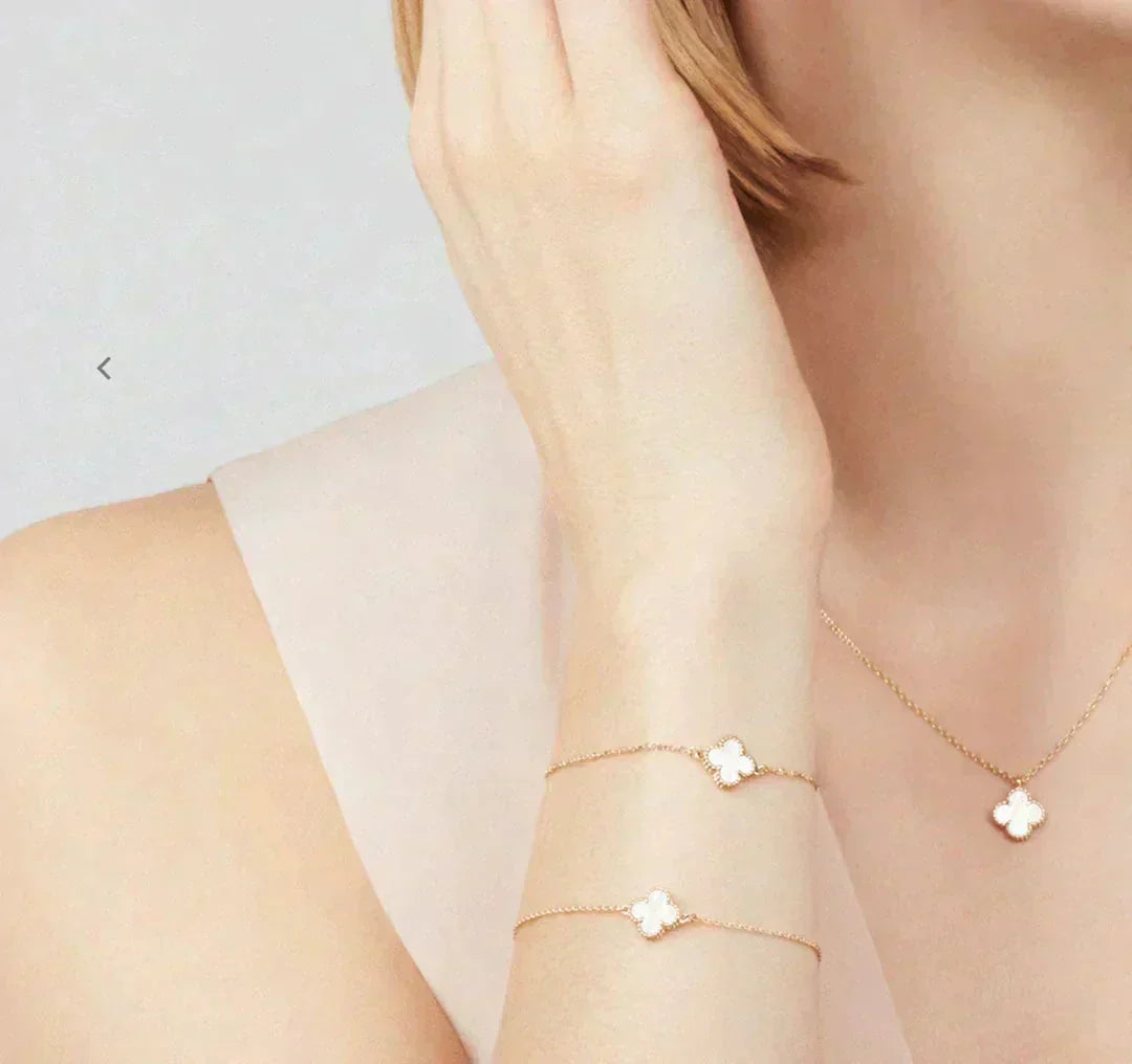 [LUXE]CLOVER MINI 9.5MM WHITE MOTHER-OF-PEARL NECKLACE