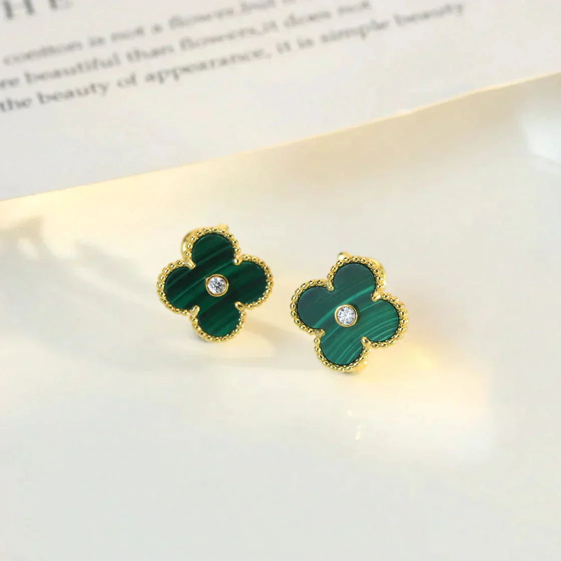 [LUXE]CLOVER MEDIUM 1 MOTIFS MALACHITE DIAMOND EARRINGS