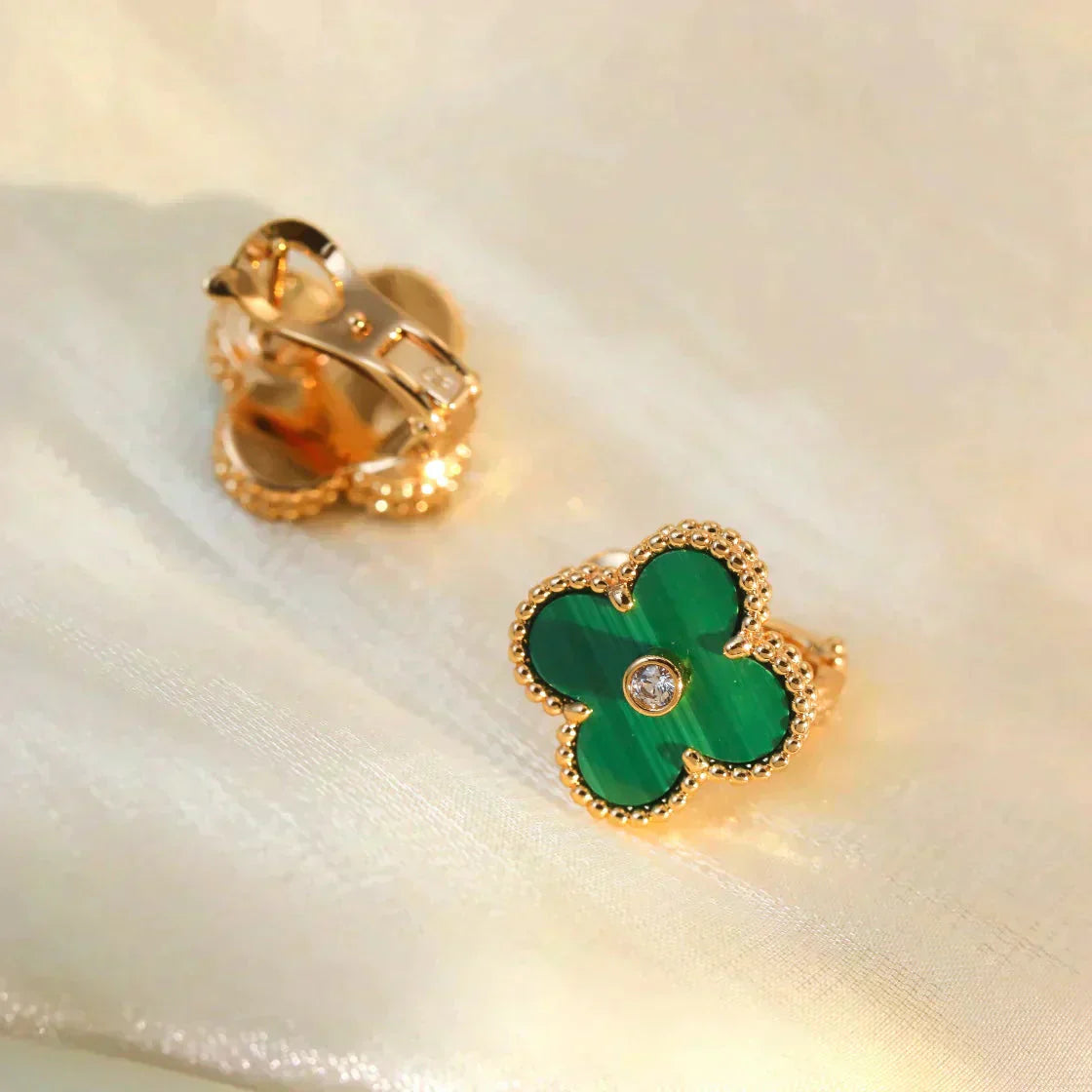 [LUXE]CLOVER MEDIUM 1 MOTIFS MALACHITE DIAMOND EARRINGS