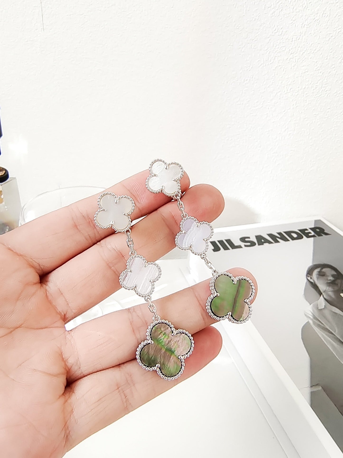 [LUXE]CLOVER 3 MOTIFS CHALCEDONY DARK MOP SILVER EARRINGS
