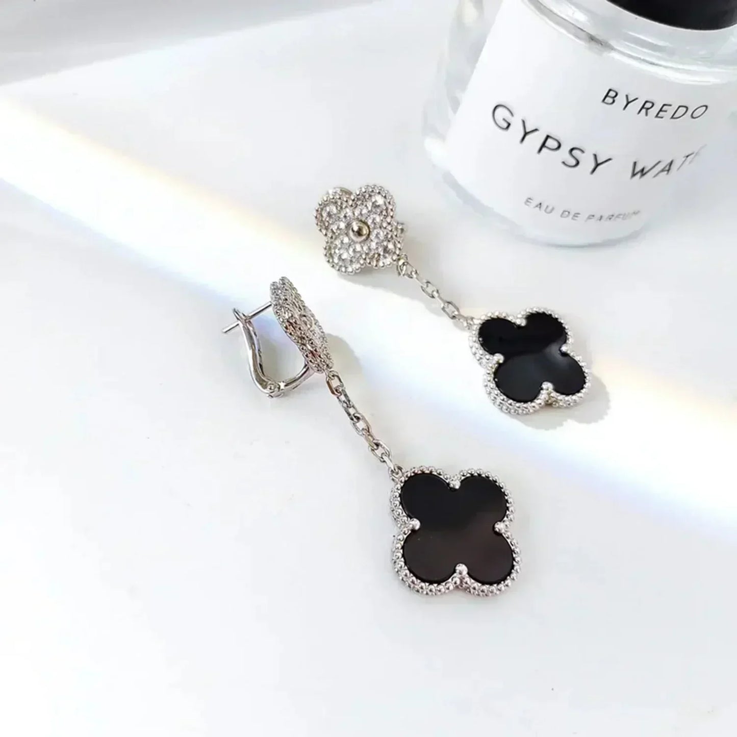 [LUXE]CLOVER 2 MOTIFS  DIAMOND ONYX EARRINGS SILVER