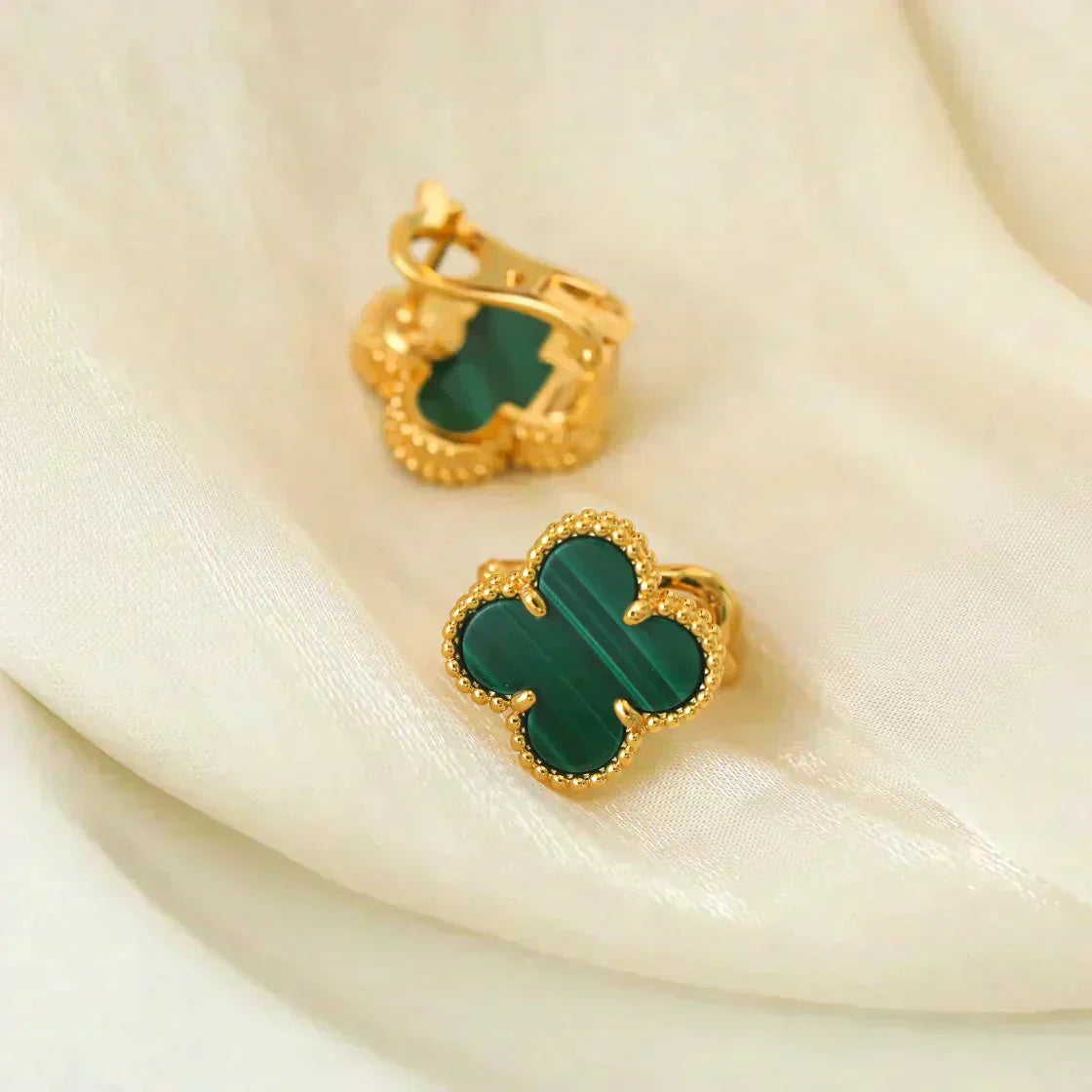 [LUXE]CLOVER MEDIUM 1 MOTIFS MALACHITE  EARRINGS