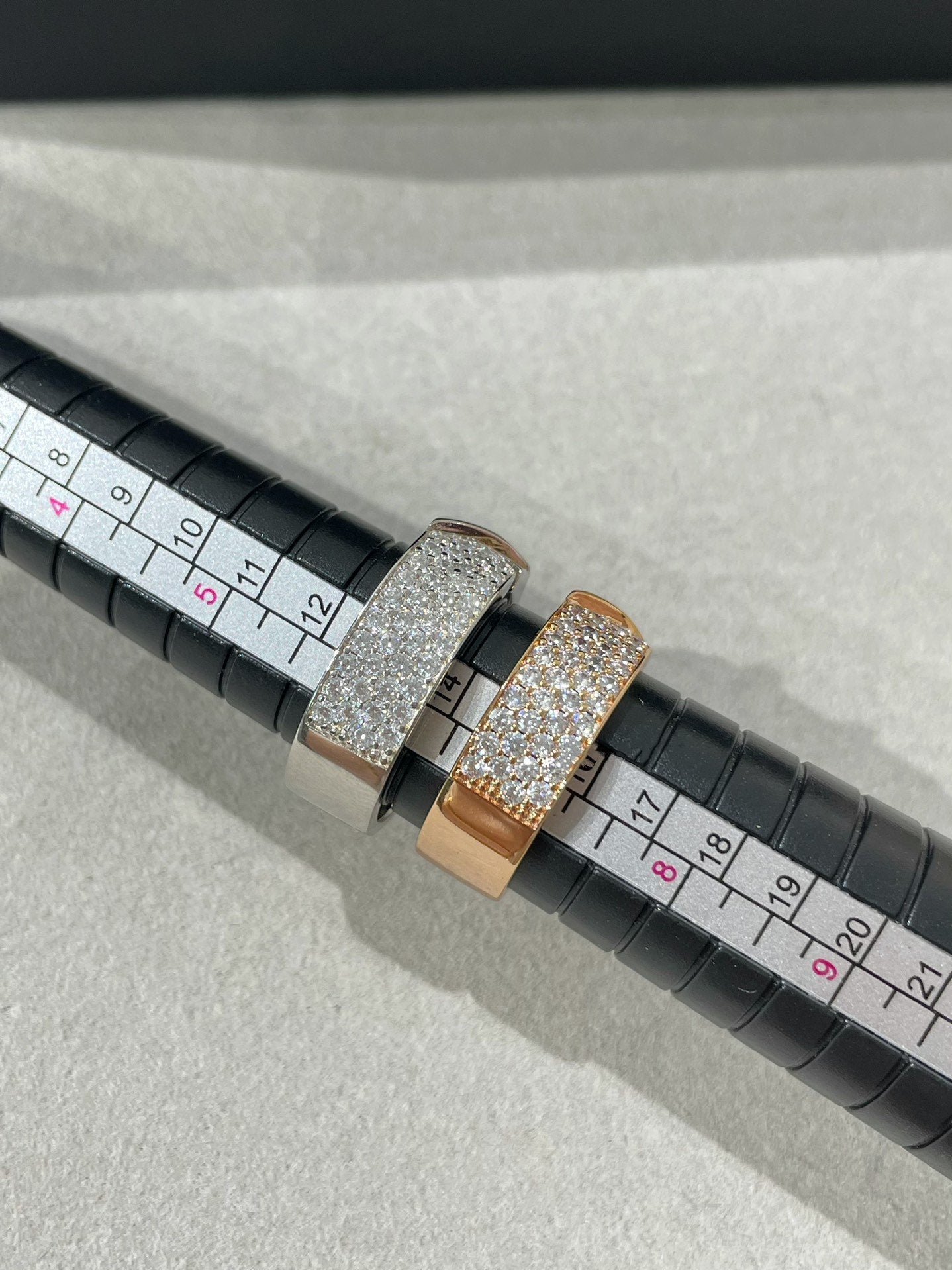 [LUXE]LIENS EVIDENCE  DIAMOND PAVED RING