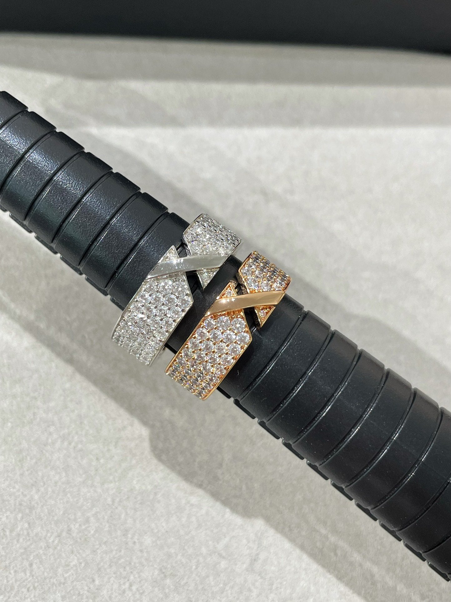 [LUXE]LIENS EVIDENCE  DIAMOND PAVED RING