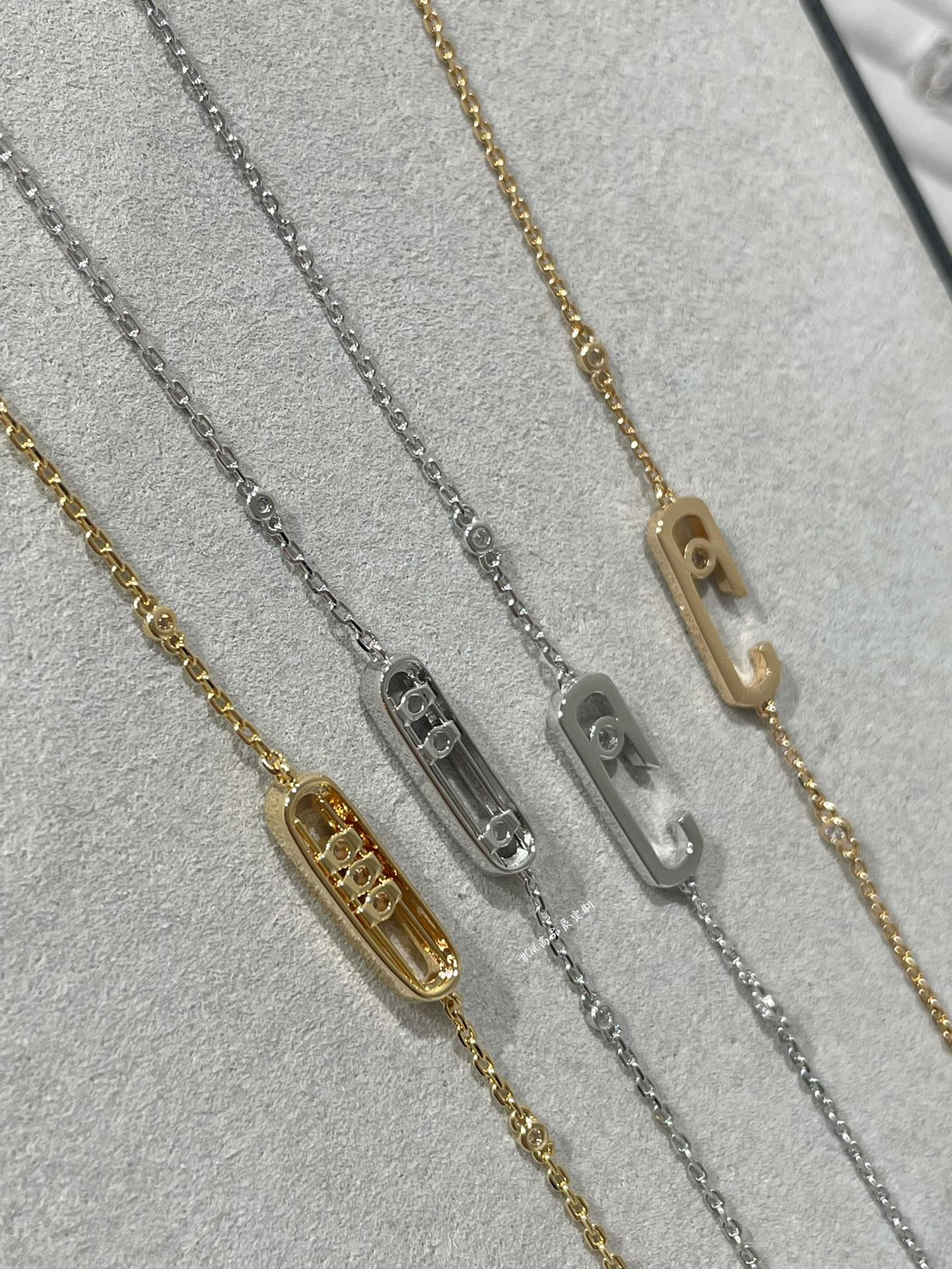 [LUXE]BABY MOVE DIAMOND BRACELET