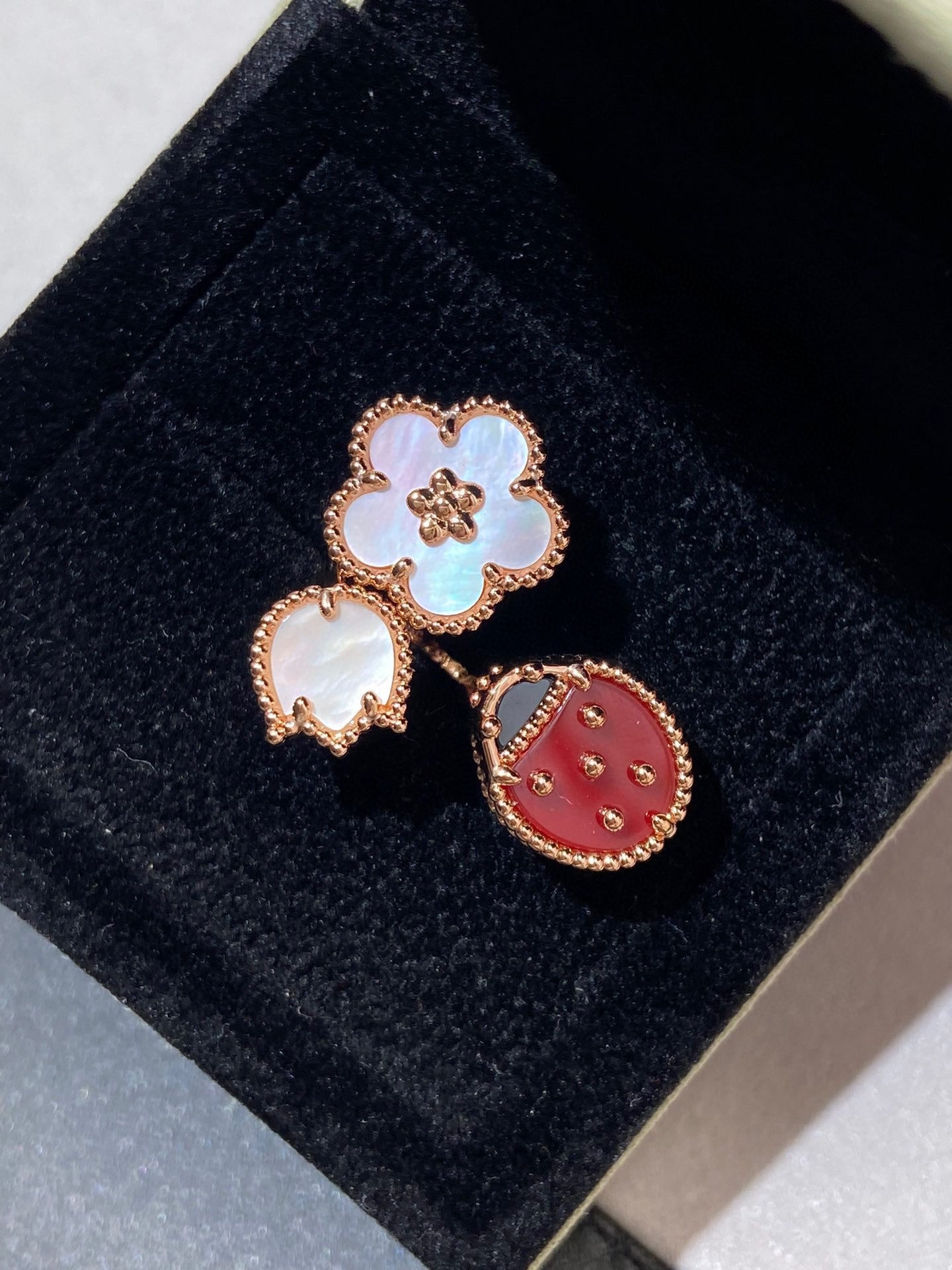 [LUXE]LUCKY 3 MOTIF ROSE GOLD RING