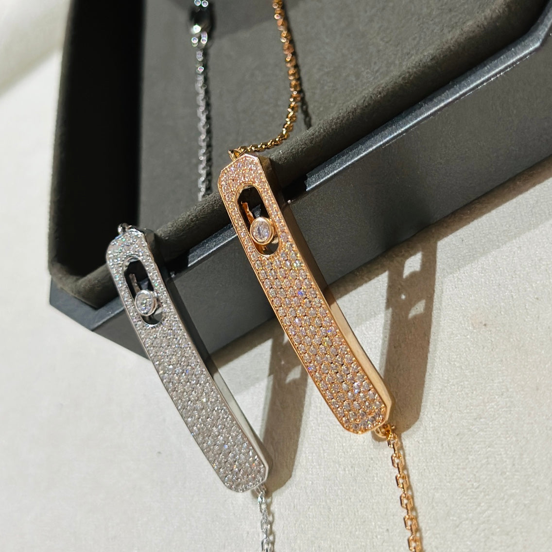 [LUXE]MOVE CLASSIQUE DIAMOND PAVED BRACELET
