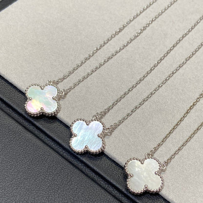 [LUXE]CLOVER MEDIUM SILVER WHITE MOP NECKLACE