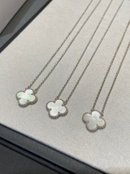 [LUXE]CLOVER MEDIUM SILVER WHITE MOP NECKLACE