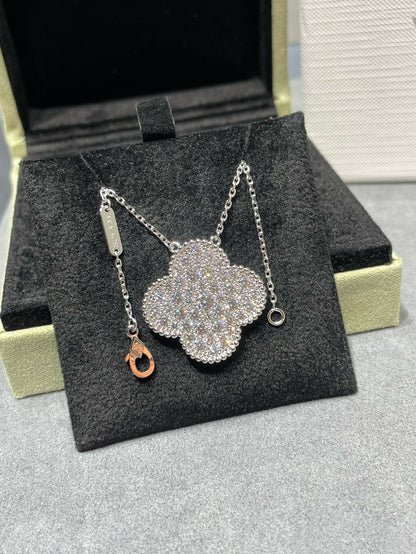 [LUXE]CLOVER 25MM LARGE PENDANT DIAMOND PAVED SILVER NECKLACE