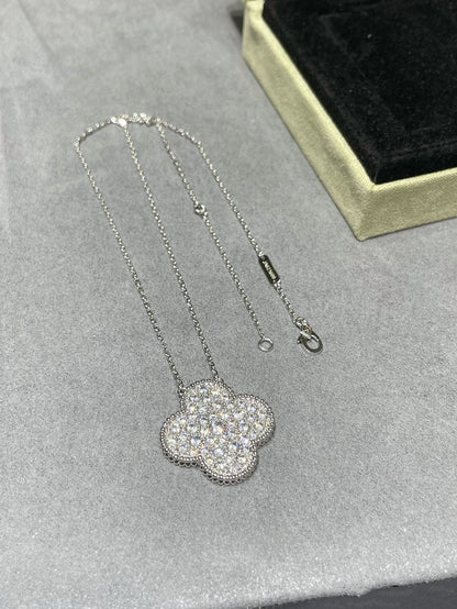 [LUXE]CLOVER 25MM LARGE PENDANT DIAMOND PAVED SILVER NECKLACE