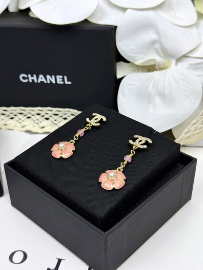 [LUXE]26C Pink Camellia Enamel Pendant with Double C Earrings