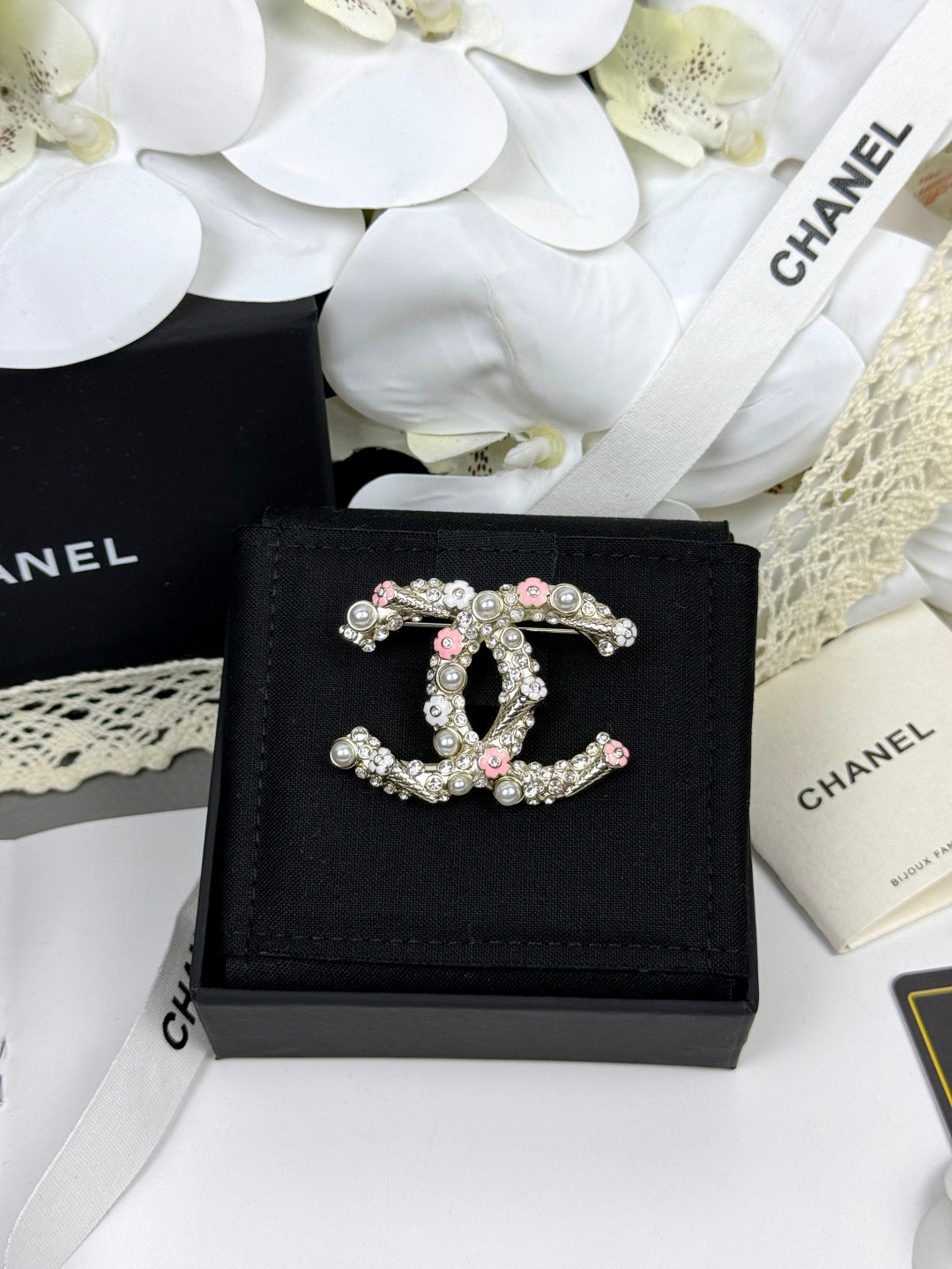 [LUXE]26C Pink-White Enamel Ice Cream Cone Double C Brooch