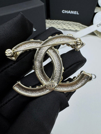 [LUXE]26C Pink-White Enamel Ice Cream Cone Double C Brooch