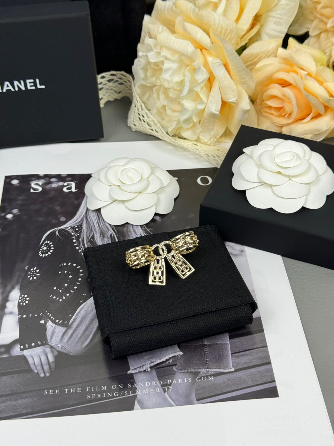 [LUXE]25K Hollow Bow Brooch