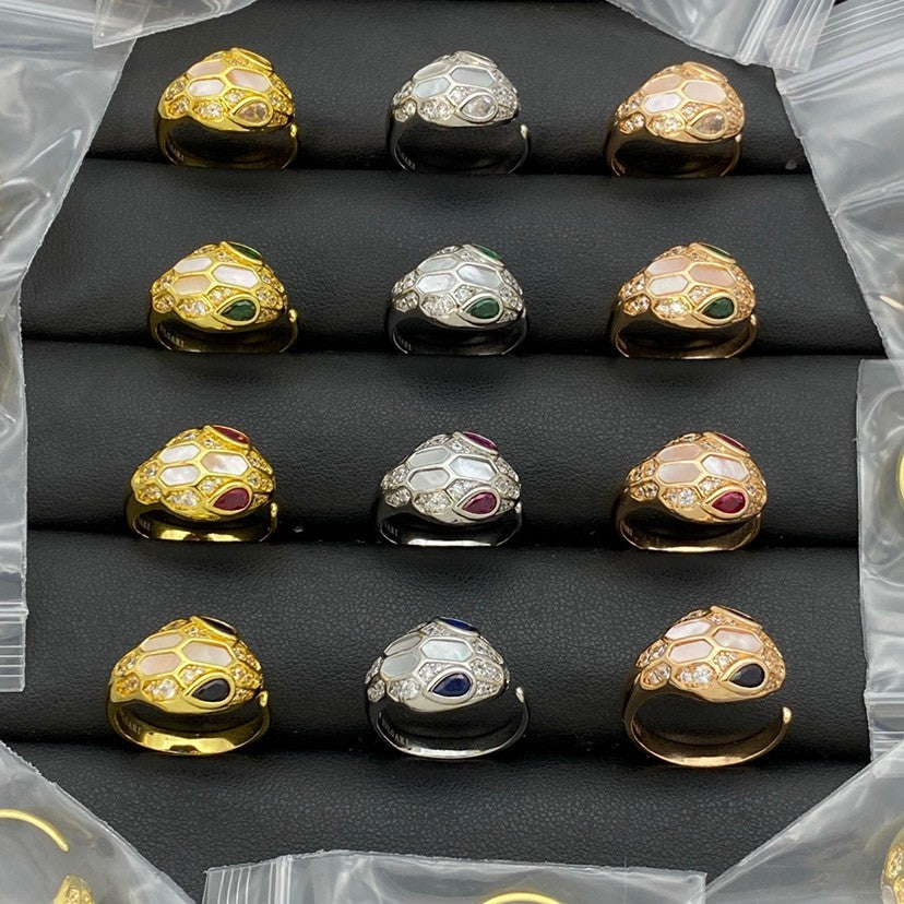 [LUXE]BRAND NEW ASSORTED SNAKE HEAD MOTHER OF PEARL RINGS