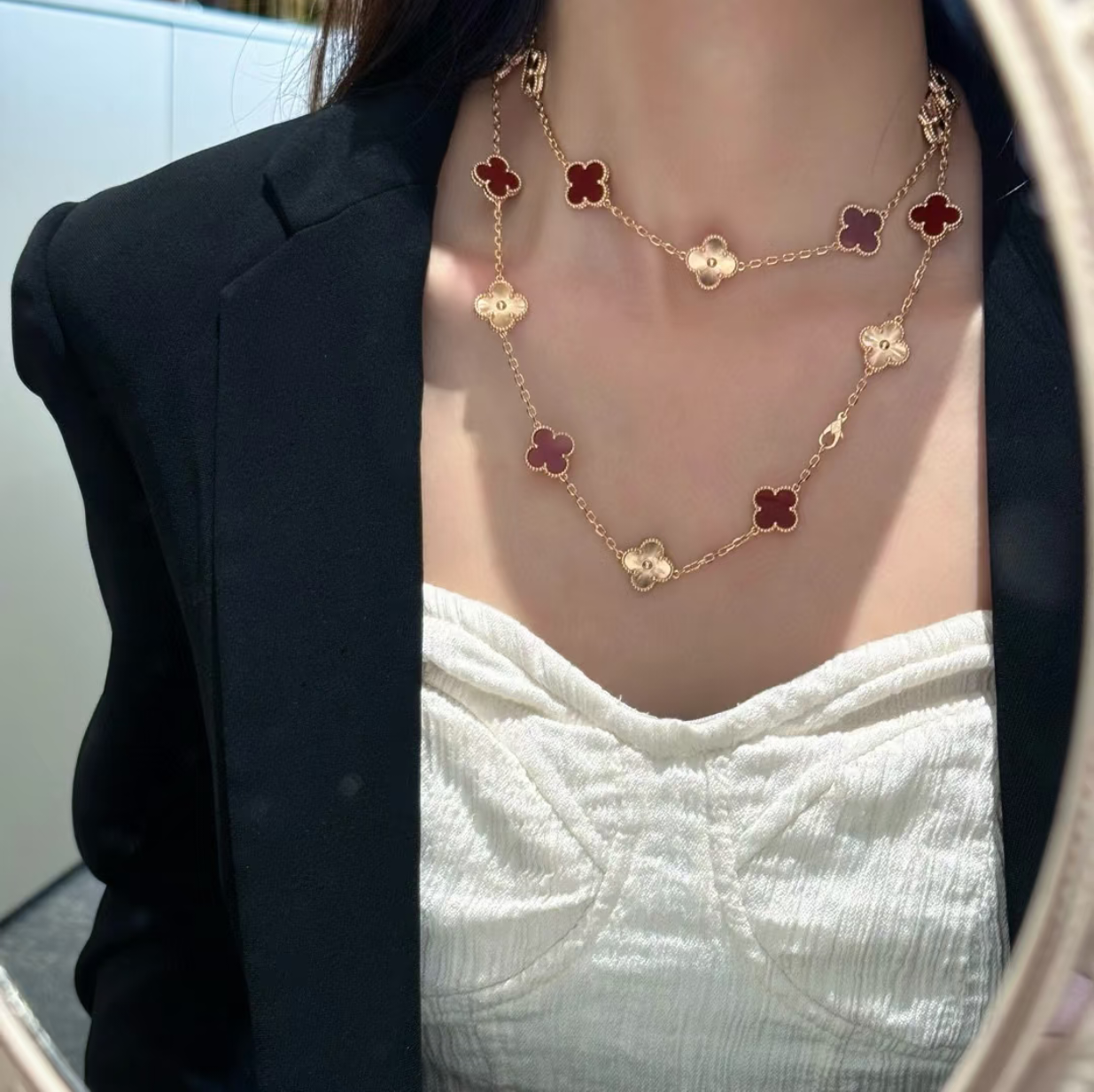 [LUXE]CLOVER 20 MOTIFS LASER CARNELIAN NECKLACE