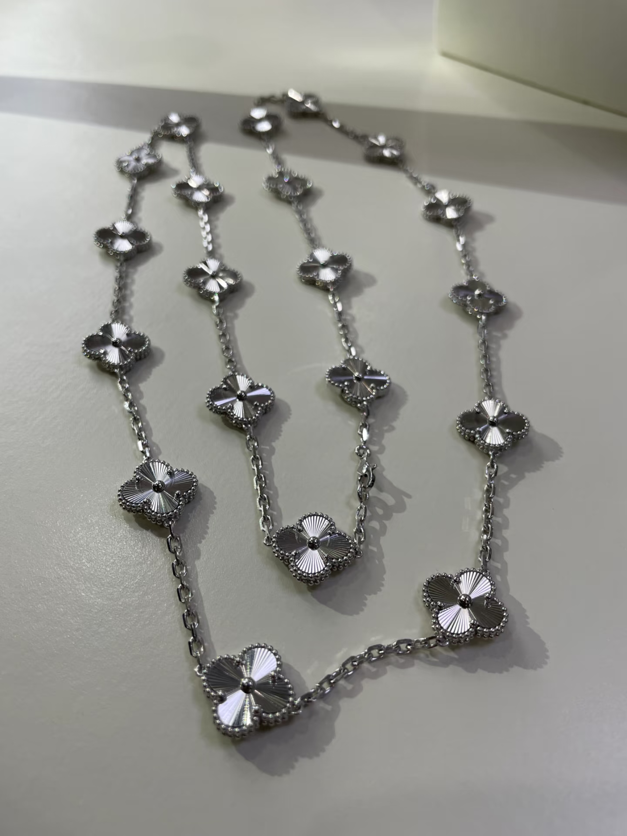 [LUXE]CLOVER 20 MOTIFS SILVER LASER
