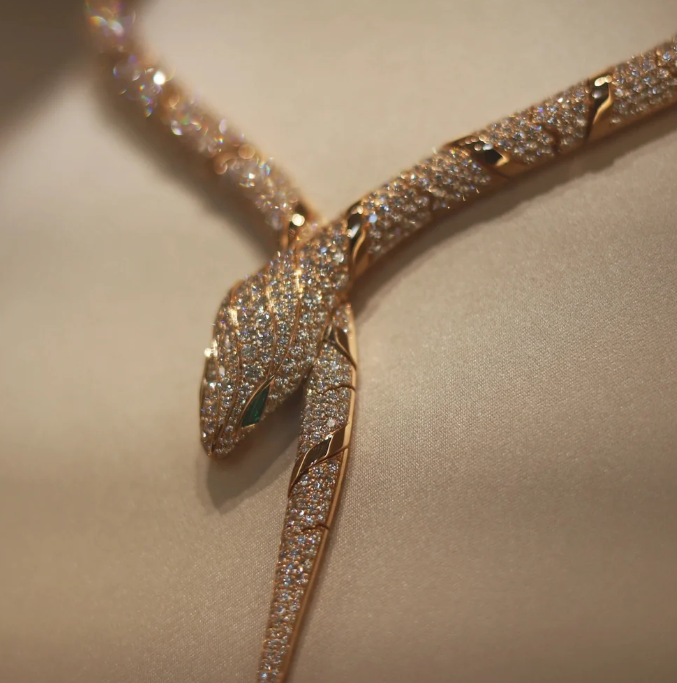 [LUXE]HAUTE COUTURE GOLD SERPENTI NECKLACE