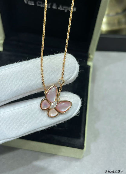 [LUXE]BUTTERFLY PINK MOTHER-OF-PEARL DIAMOND NECKLACE
