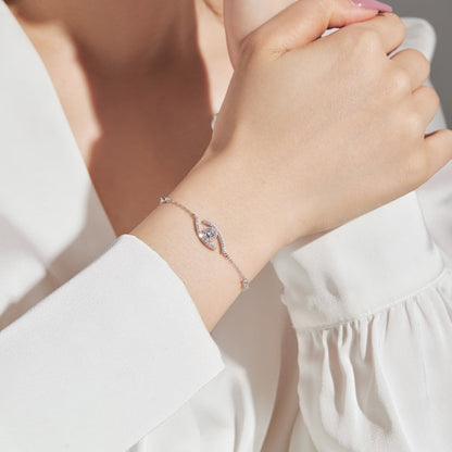 [LUXE]Lucky Eye Pave-Set Diamond Bracelet