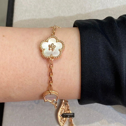 [LUXE]LUCKY SPRING 5 MOTIF BRACELET