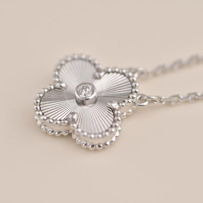 [LUXE]CLOVER  15MM DIAMOND LASER NECKLACE SILVER
