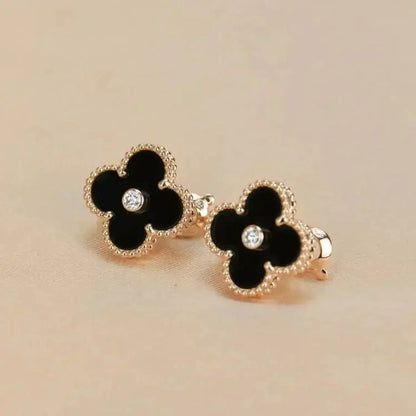 [LUXE]CLOVER MEDIUM 1 MOTIFS ONYX DIAMOND EARRINGS