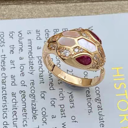 [LUXE]BRAND NEW ASSORTED SNAKE HEAD MOTHER OF PEARL RINGS