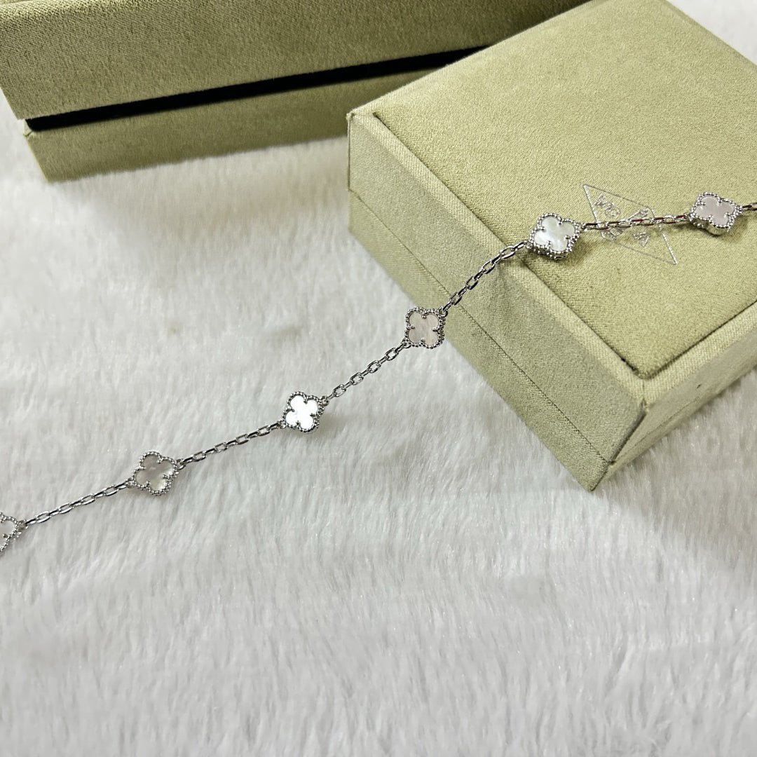 [LUXE]CLOVER 6 MOTIF WHITE MOP BRACELET