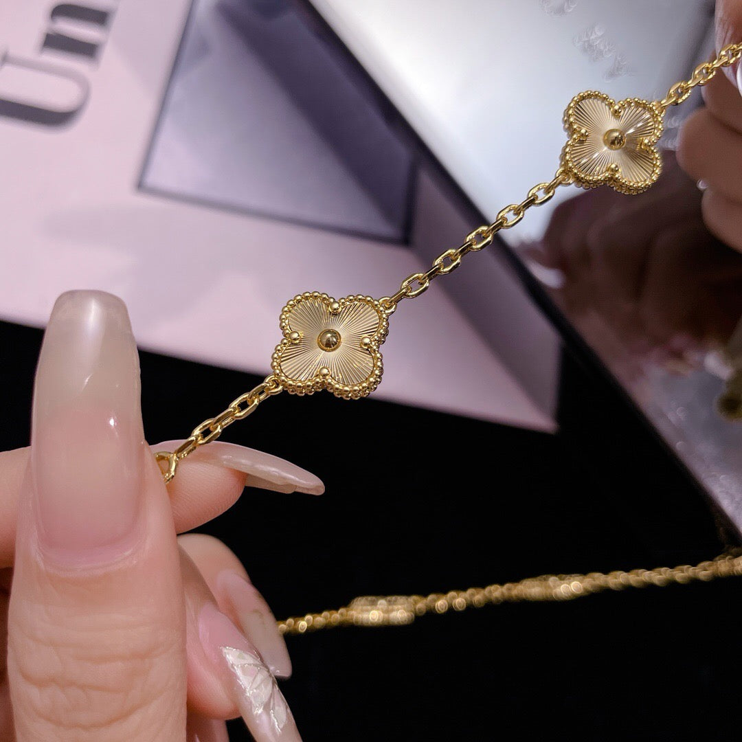 [LUXE]CLOVER 10 MOTIFS LASER NECKLACE